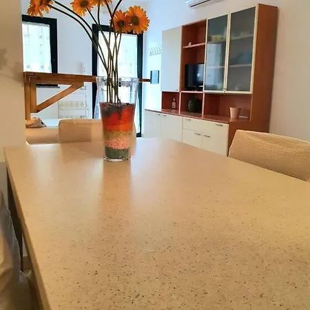 Mikey Con Terrazza La Maddalena (Sassari)