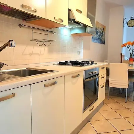 Mikey Con Terrazza Apartament