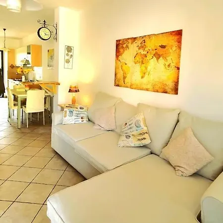 Mikey Con Terrazza * La Maddalena (Sassari)