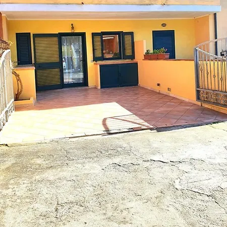 Mikey Con Terrazza Apartmán La Maddalena (Sassari)