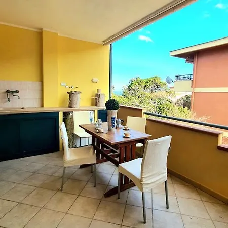 Mikey Con Terrazza Apartmán La Maddalena (Sassari)